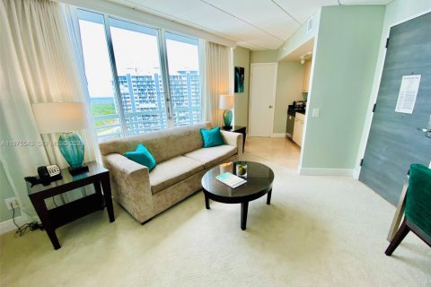 Hotel en venta en Fort Lauderdale, Florida, 1 dormitorio, 43.66 m2 № 2040221 - foto 30