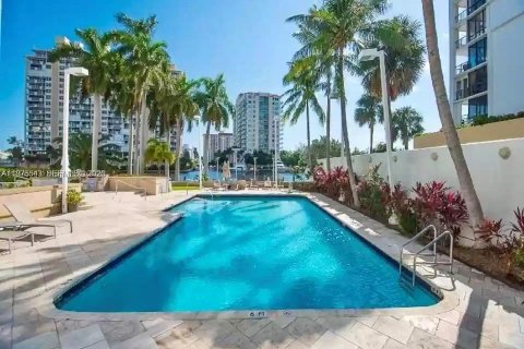Hotel en venta en Fort Lauderdale, Florida, 1 dormitorio, 43.66 m2 № 2040221 - foto 5