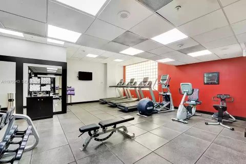 Hotel en venta en Fort Lauderdale, Florida, 1 dormitorio, 43.66 m2 № 2040221 - foto 4