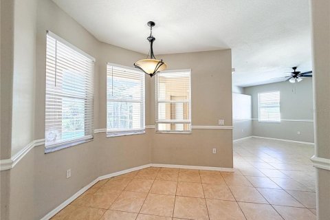 House in New Port Richey, Florida 3 bedrooms, 155.8 sq.m. № 2391589 - photo 20