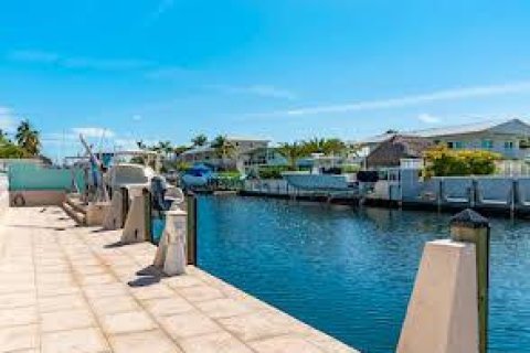 Casa en venta en Key Largo, Florida, 7 dormitorios, 374.58 m2 № 2274532 - foto 6