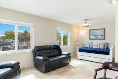 Casa en venta en Key Largo, Florida, 7 dormitorios, 374.58 m2 № 2274532 - foto 14