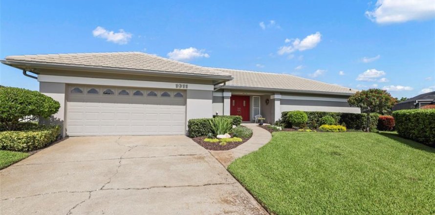 Villa ou maison à Saint Petersburg, Floride 4 chambres, 225.38 m2 № 1916286