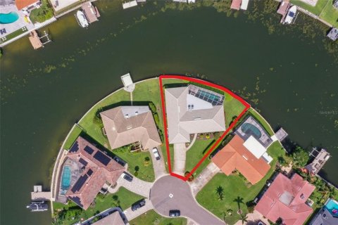 Купить виллу или дом в Сент-Питерсберг, Флорида 3 комнаты, 225.38м2, № 1916286 - фото 5