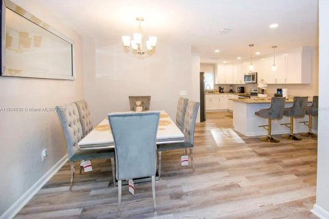 Casa en venta en Lakeland, Florida, 4 dormitorios, 182 m2 № 2081876 - foto 7