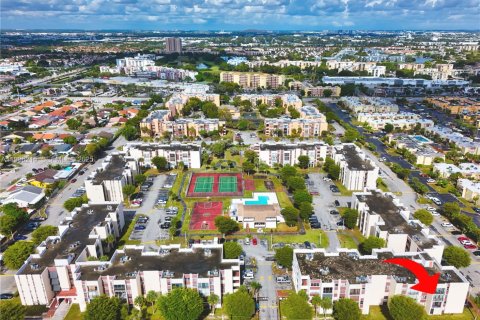 Condominio en venta en Miami, Florida, 3 dormitorios, 117.61 m2 № 1986119 - foto 17