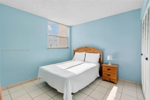 Condominio en venta en Miami, Florida, 3 dormitorios, 117.61 m2 № 1986119 - foto 12