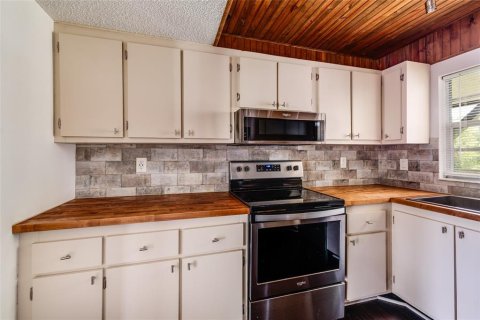Condo in Clearwater, Florida, 2 bedrooms  № 2377892 - photo 10
