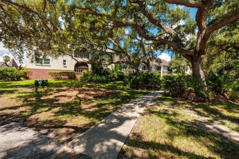 Condo in Clearwater, Florida, 2 bedrooms  № 2377892 - photo 29
