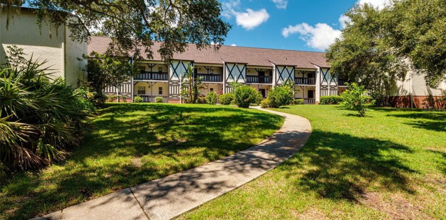 Condo in Clearwater, Florida, 2 bedrooms  № 2377892