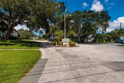 Condo in Clearwater, Florida, 2 bedrooms  № 2377892 - photo 24