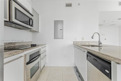 Copropriété à louer à Miami, Floride: 53.88 m2 № 2388386 - photo 10
