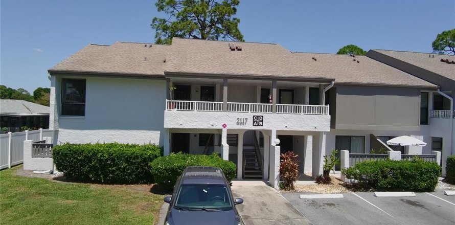 Condo à Saint Petersburg, Floride, 3 chambres № 2148312