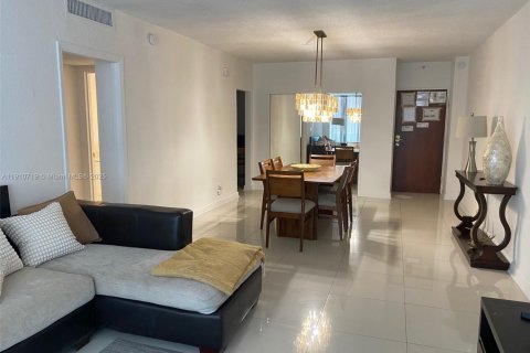 Copropriété à louer à Hollywood, Floride: 2 chambres, 107.12 m2 № 2155116 - photo 16