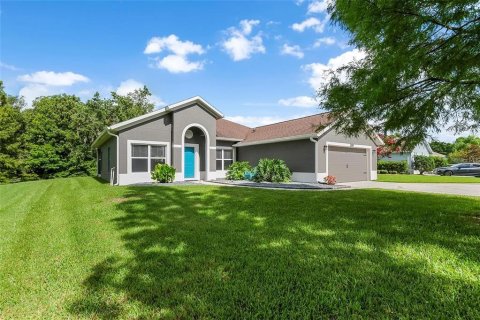 House in Oviedo, Florida 3 bedrooms, 156.73 sq.m. № 2167622 - photo 2