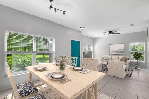 House in Oviedo, Florida 3 bedrooms, 156.73 sq.m. № 2167622 - photo 4