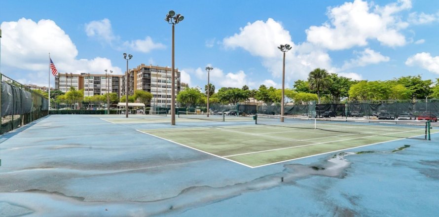 Condominio en Pembroke Pines, Florida, 2 dormitorios № 1178247