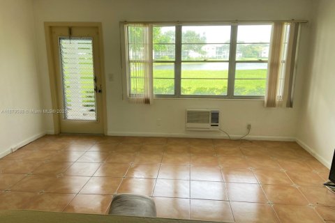 Condominio en alquiler en Boca Raton, Florida, 1 dormitorio, 54.35 m2 № 1978160 - foto 3