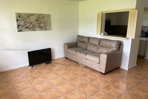 Condominio en alquiler en Boca Raton, Florida, 1 dormitorio, 54.35 m2 № 1978160 - foto 1