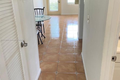 Condominio en alquiler en Boca Raton, Florida, 1 dormitorio, 54.35 m2 № 1978160 - foto 4