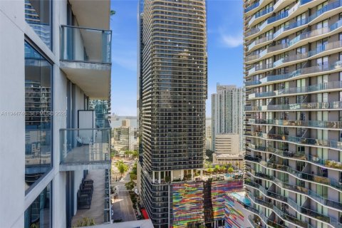 Copropriété à vendre à Miami, Floride: 3 chambres, 155.7 m2 № 2008513 - photo 25