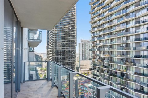 Copropriété à vendre à Miami, Floride: 3 chambres, 155.7 m2 № 2008513 - photo 24