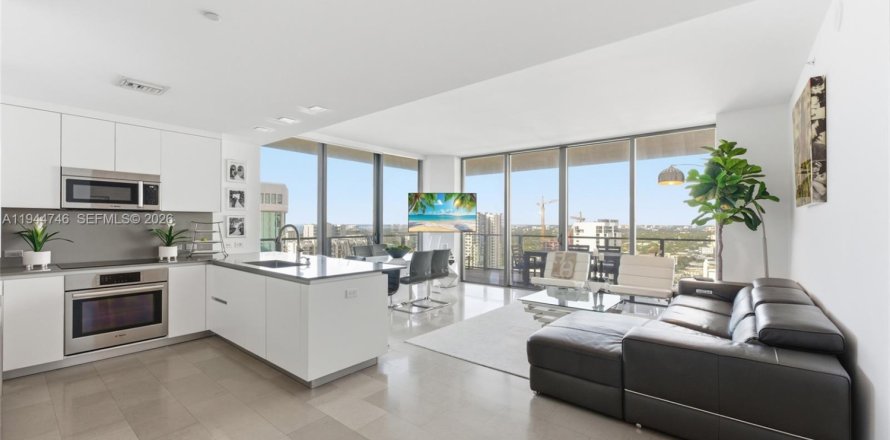 Condo à Miami, Floride, 3 chambres  № 2008513