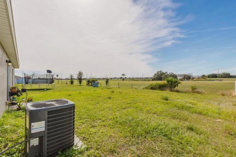 Villa ou maison à vendre à Haines City, Floride: 4 chambres, 166.39 m2 № 2143322 - photo 6