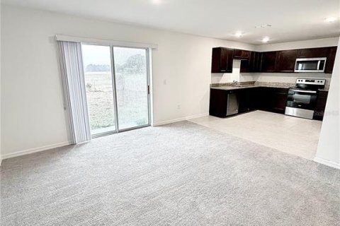 Villa ou maison à vendre à Haines City, Floride: 4 chambres, 166.39 m2 № 2143322 - photo 11