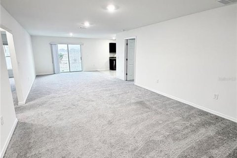 Villa ou maison à vendre à Haines City, Floride: 4 chambres, 166.39 m2 № 2143322 - photo 10