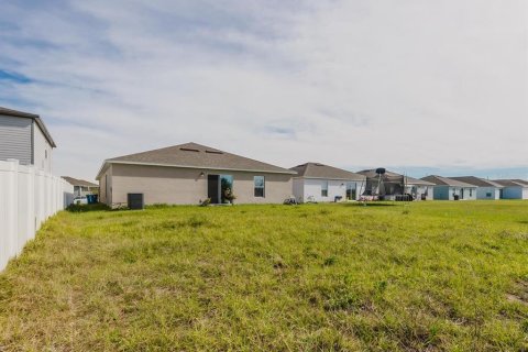 Villa ou maison à vendre à Haines City, Floride: 4 chambres, 166.39 m2 № 2143322 - photo 4