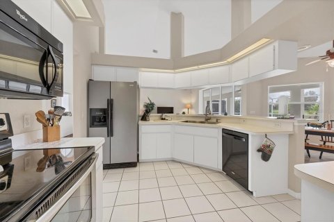 Villa ou maison à vendre à Rotonda, Floride: 3 chambres, 180.51 m2 № 1827367 - photo 10