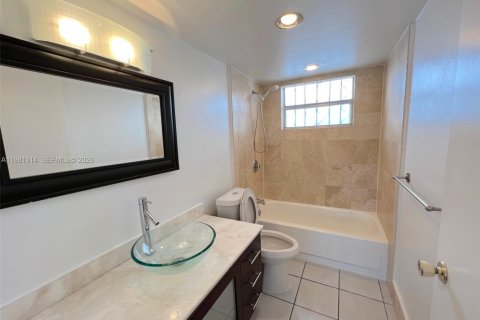 Appartement à louer à Miami Beach, Floride: 1 chambre, 61.13 m2 № 2044369 - photo 12