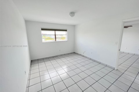 Appartement à louer à Miami Beach, Floride: 1 chambre, 61.13 m2 № 2044369 - photo 9