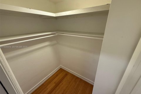 Condominio en venta en Miami Beach, Florida, 35.95 m2 № 1987763 - foto 8