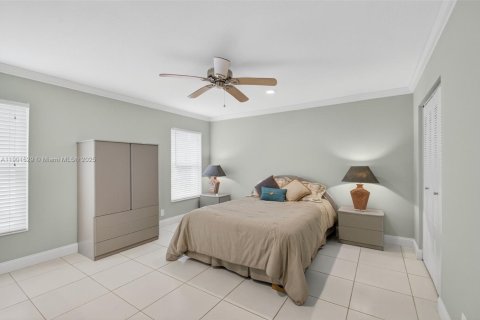 House in West Palm Beach, Florida 2 bedrooms, 139.82 sq.m. № 2015113 - photo 21