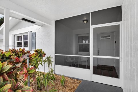 Villa ou maison à West Palm Beach, Floride 2 chambres, 139.82 m2 № 2015113