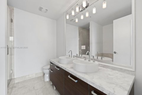 Condo in Miami, Florida, 2 bedrooms № 2189954 - photo 22