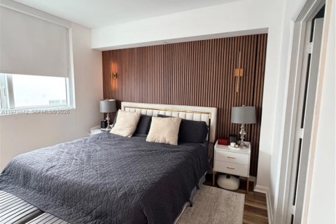 Condo in Miami, Florida, 2 bedrooms № 2189954 - photo 16
