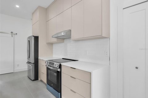 Villa ou maison à vendre à Englewood, Floride: 3 chambres, 172.24 m2 № 2214330 - photo 12