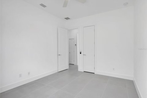 Villa ou maison à vendre à Englewood, Floride: 3 chambres, 172.24 m2 № 2214330 - photo 25
