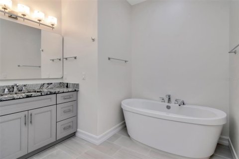Adosado en venta en Tampa, Florida, 3 dormitorios, 240.06 m2 № 1853593 - foto 26