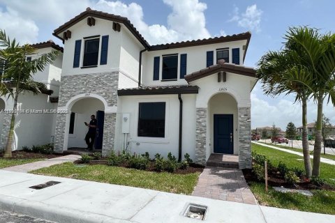 Снять в аренду виллу или дом в Хомстед, Флорида 3 спальни, 123.93м2, № 1939046 - фото 18
