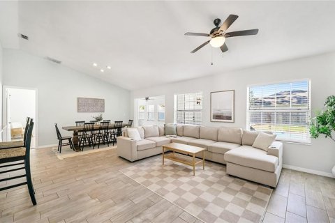 Casa en venta en Palm Coast, Florida, 3 dormitorios, 182.83 m2 № 1364334 - foto 3