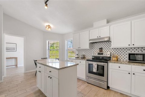Casa en venta en Palm Coast, Florida, 3 dormitorios, 182.83 m2 № 1364334 - foto 9