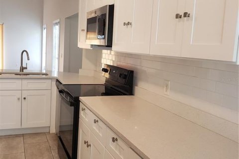 Apartamento en alquiler en Orlando, Florida, 3 dormitorios, 134.62 m2 № 2100441 - foto 11