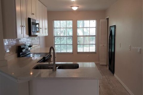 Apartamento en alquiler en Orlando, Florida, 3 dormitorios, 134.62 m2 № 2100441 - foto 10