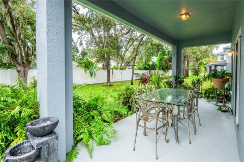 Townhouse in Tampa, Florida 3 bedrooms, 171.31 sq.m. № 1534159 - photo 22