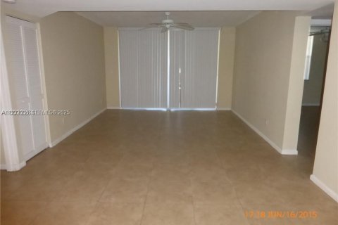 Condominio en alquiler en Dania Beach, Florida, 2 dormitorios, 100.15 m2 № 1991813 - foto 7