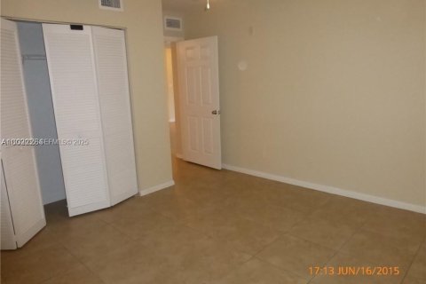 Condominio en alquiler en Dania Beach, Florida, 2 dormitorios, 100.15 m2 № 1991813 - foto 10